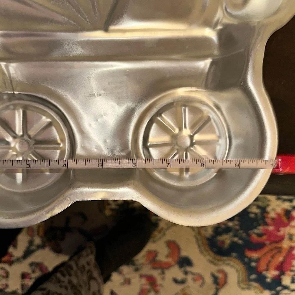 3/$20 💥 Wilton‎ Baby Carriage Babyshower Cake Pan